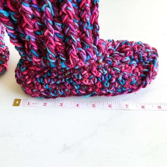 Handmade crochet colorful slippers - Picture 3 of 4